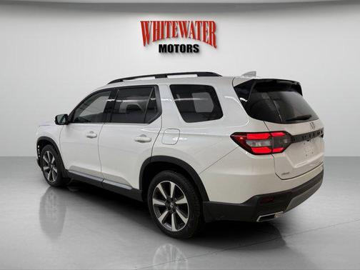 2023 Honda Pilot AWD Elite