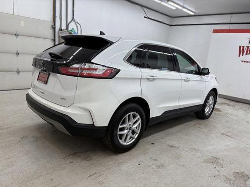 Oxford White 2022 Ford Edge SEL