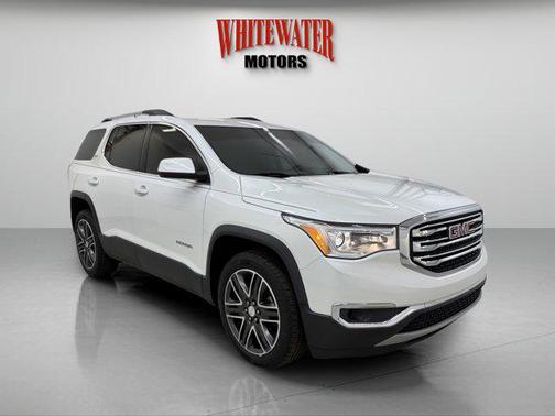2017 GMC Acadia SLT-1