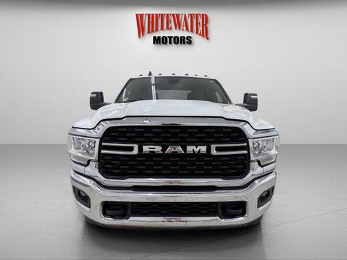 2023 RAM 3500 Big Horn Crew Cab 4x4 8' Box