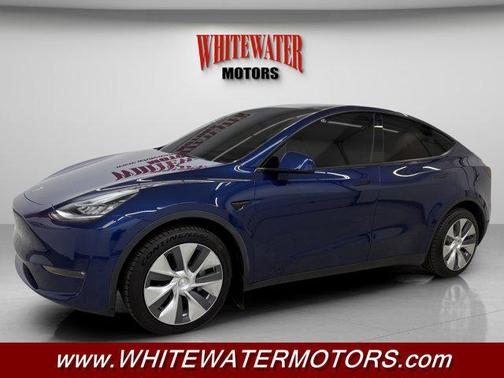 2022 Tesla Model Y Long Range Dual Motor All-Wheel Drive