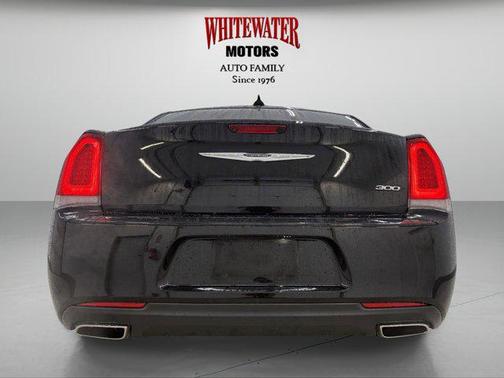 2019 Chrysler 300 Touring