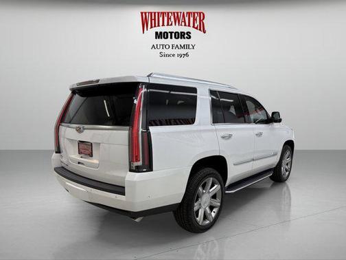 2018 Cadillac Escalade Luxury