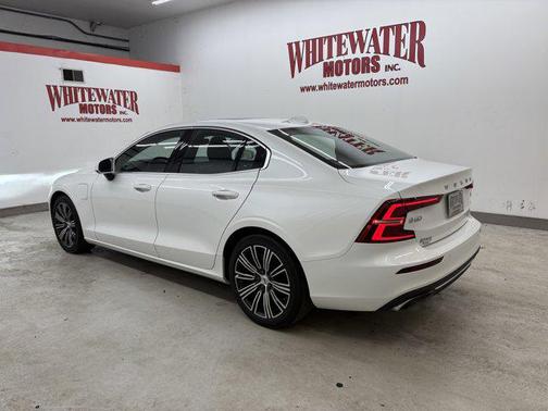 2021 Volvo S60 Recharge Plug-In Hybrid T8 Inscription