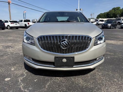 Champagne Silver Metallic 2014 Buick LaCrosse Leather