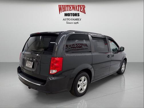 Dark Charcoal Pearl 2011 Dodge Grand Caravan Mainstreet