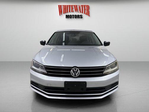 Platinum Gray Metallic 2015 Volkswagen Jetta Man SE