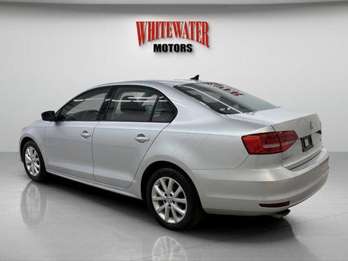 Platinum Gray Metallic 2015 Volkswagen Jetta Man SE