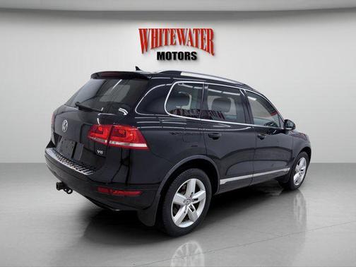 2012 Volkswagen Touareg VR6 Lux