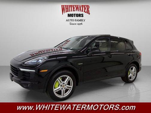 2017 Porsche Cayenne Platinum Edition