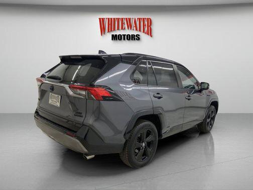 2020 Toyota RAV4 Hybrid SE