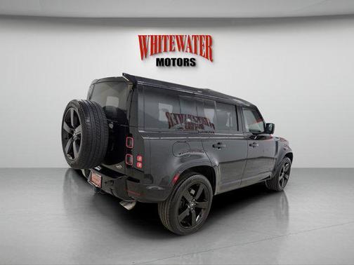 2022 Land Rover Defender 110 V8