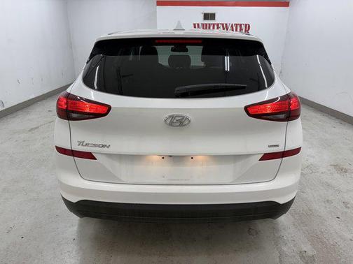 White Pearl 2019 Hyundai TUCSON SE
