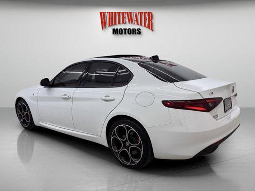 2022 Alfa Romeo Giulia Ti