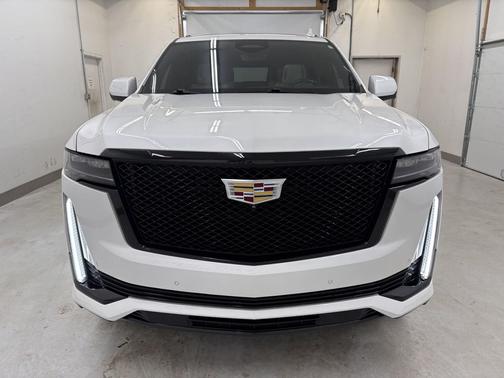 Crystal White Tricoat 2021 Cadillac Escalade Sport