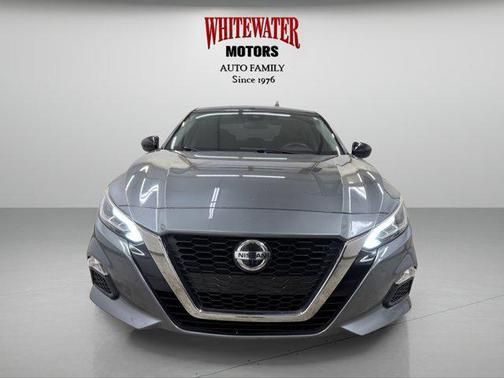 2020 Nissan Altima SR FWD