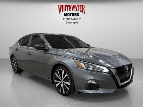 2020 Nissan Altima SR FWD