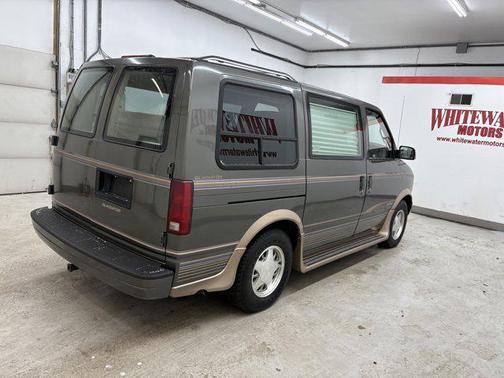 1996 Chevrolet Astro Base