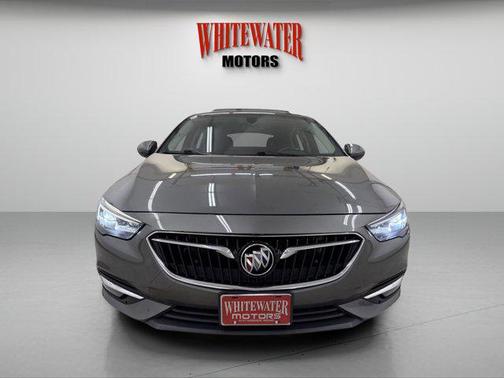 2018 Buick Regal Sportback Essence