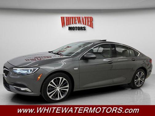 2018 Buick Regal Sportback Essence
