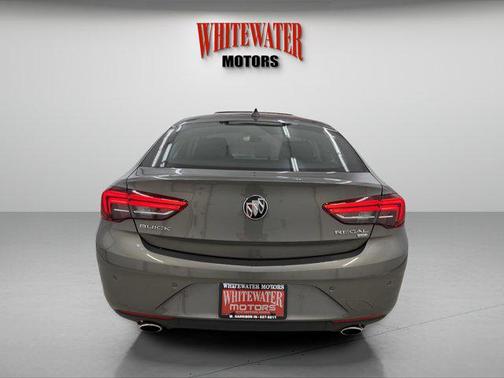 2018 Buick Regal Sportback Essence