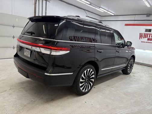 2024 Lincoln Navigator Black Label