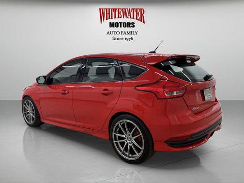 2017 Ford Focus ST 
