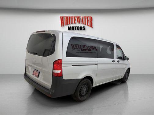 2022 Mercedes-Benz Metris Base