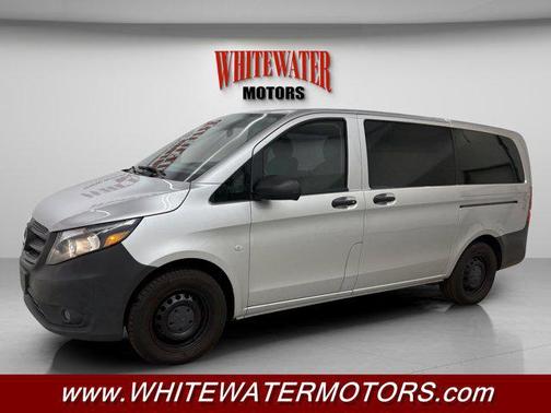 2022 Mercedes-Benz Metris Base