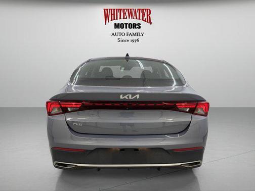Everlasting Silver 2022 Kia K5 LX