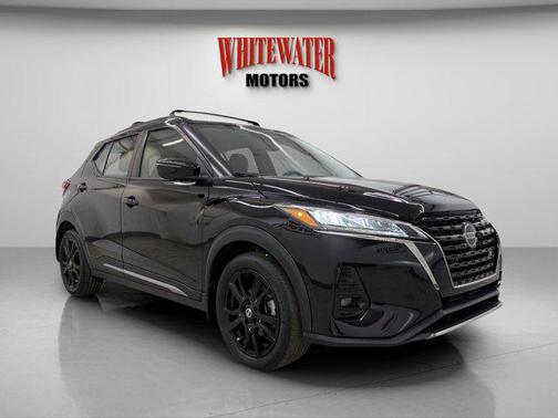 2021 Nissan Kicks SR