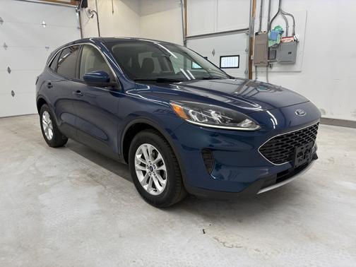Dark Persian Green Metallic 2020 Ford Escape SE