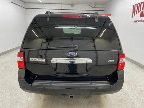 Photo 4 of 41 of 2013 Ford Expedition XLT
