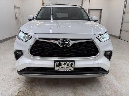 2024 Toyota Highlander Platinum