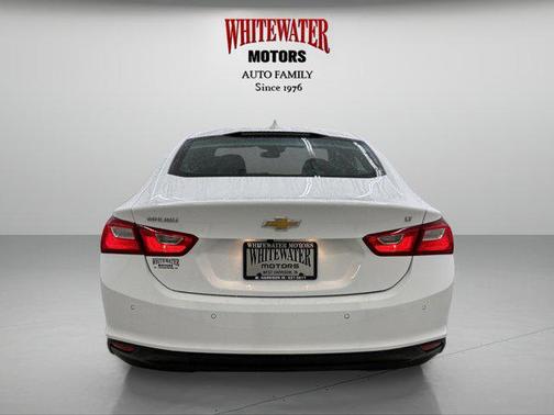 Summit White 2025 Chevrolet Malibu FWD 1LT