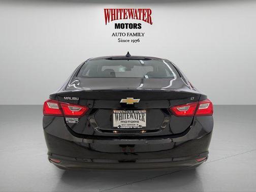 Mosaic Black Metallic 2025 Chevrolet Malibu FWD 1LT