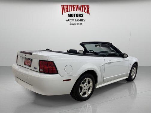 2003 Ford Mustang Deluxe
