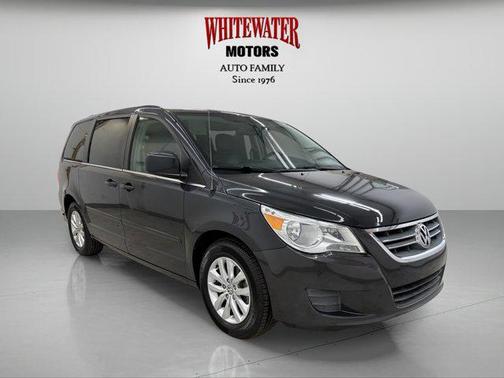2012 Volkswagen Routan SE
