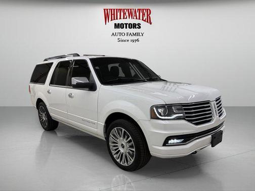 2015 Lincoln Navigator Base