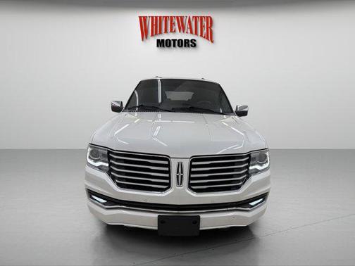 2015 Lincoln Navigator Base
