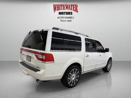 2015 Lincoln Navigator Base