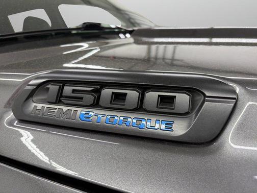 Granite Crystal Metallic Clearcoat 2023 RAM 1500 Big Horn/Lone Star