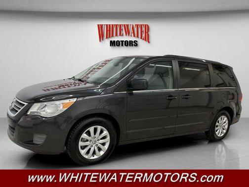 2012 Volkswagen Routan SE