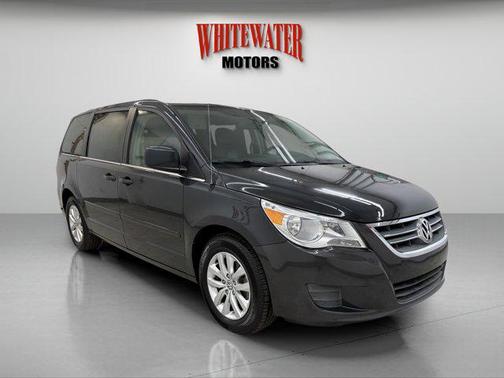 2012 Volkswagen Routan SE