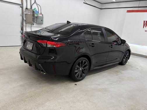 Midnight Black Metallic 2024 Toyota Corolla XSE