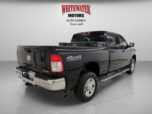 2019 RAM 2500 Tradesman Crew Cab 4x4 6'4' Box