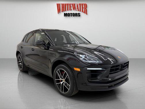2022 Porsche Macan Base