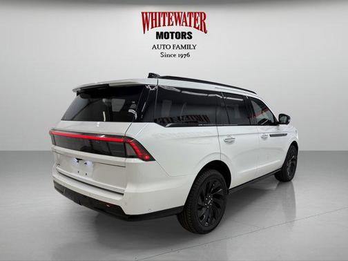 2025 Lincoln Navigator Reserve