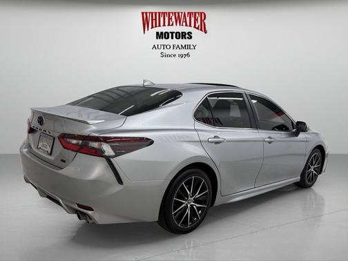 Celestial Silver Metallic 2024 Toyota Camry SE