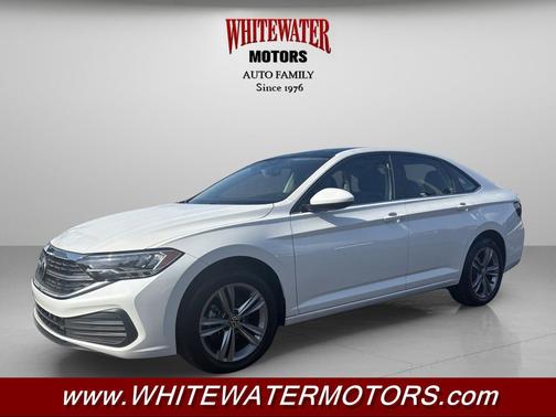 Opal White Pearl 2023 Volkswagen Jetta 1.5T SE